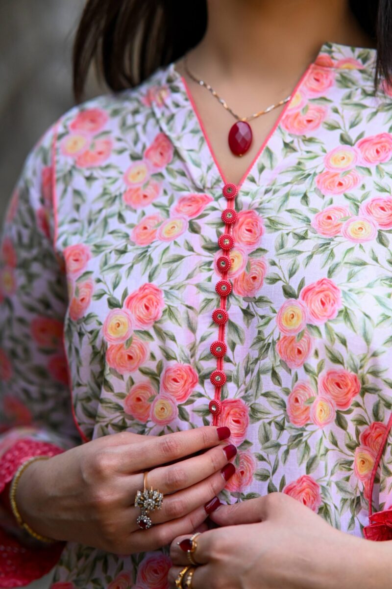 Peach Petal Grace - Image 3